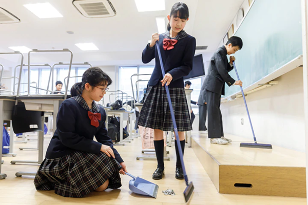 福岡大学附属大濠中学高校の制服写真画像動画まとめ・レビュー口コミ評判・生徒の着こなし・夏服冬服詳細情報