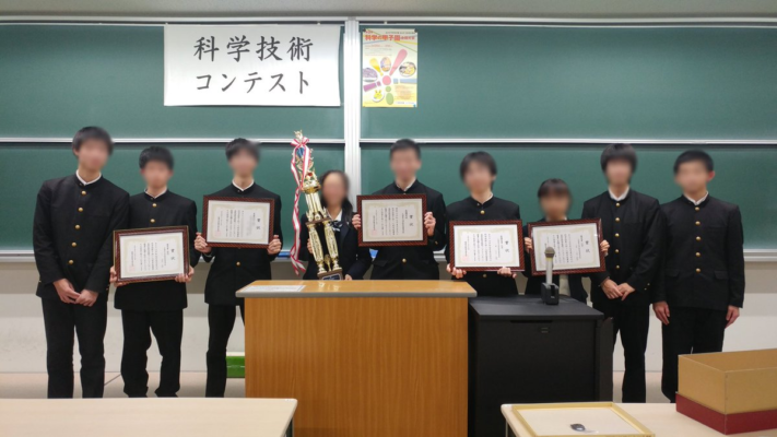 久留米大学附設中学校・高校の制服写真画像まとめ・レビュー口コミ評判・生徒の着こなし・夏服冬服詳細情報