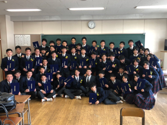 筑陽学園中学校・高校の制服写真画像まとめ・レビュー口コミ評判・生徒の着こなし・夏服冬服詳細情報