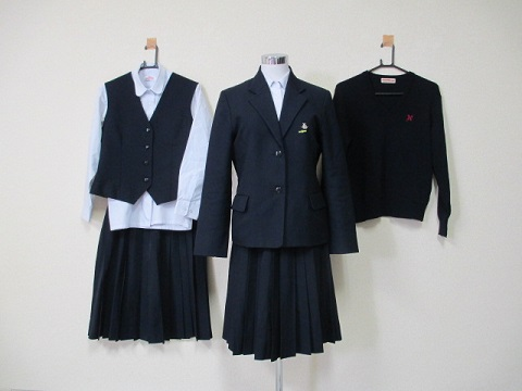 兵庫県立姫路西高校の制服写真画像まとめ・レビュー口コミ評判・生徒の着こなし・夏服冬服詳細情報