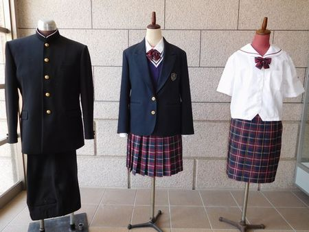 兵庫県立津名高校の制服写真画像まとめ・レビュー口コミ評判・生徒の着こなし・夏服冬服詳細情報