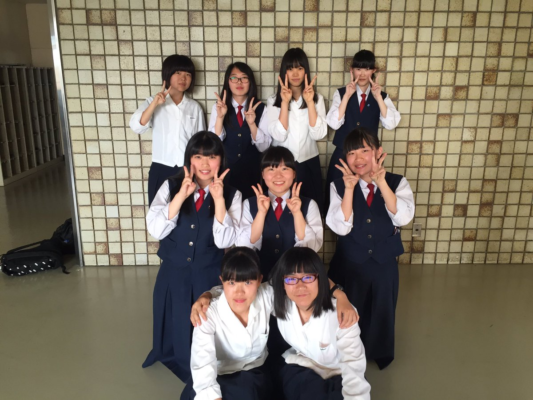 愛知県立豊野高等学校の制服写真画像まとめ・レビュー口コミ評判・生徒の着こなし・夏服冬服詳細情報