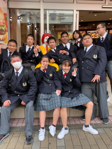 Resumen de la foto del uniforme de Shinko Gakuen Shinko High School, revisión de la reputación de boca en boca, vestimenta de estudiante, ropa de verano, ropa de invierno, información detallada