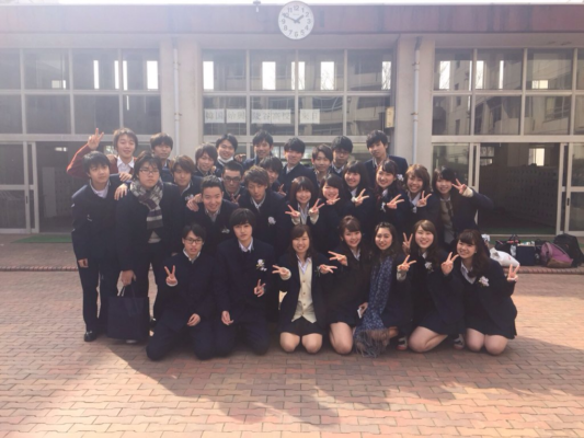 神奈川県立氷取沢高校の制服写真画像まとめ・レビュー口コミ評判・生徒の着こなし・夏服冬服詳細情報