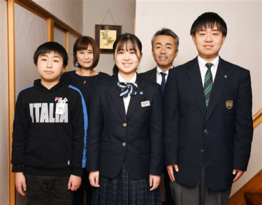 秋田県立六郷高校の制服写真画像まとめ・レビュー口コミ評判・生徒の着こなし・夏服冬服詳細情報