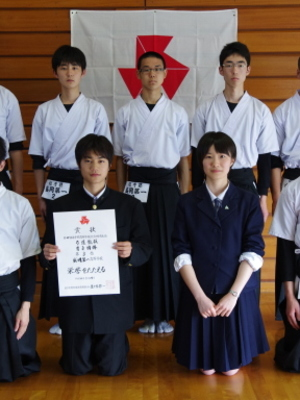 岩手県立盛岡第一高校 の制服写真画像まとめ・レビュー口コミ評判・生徒の着こなし・夏服冬服詳細情報│全国中高制服グラム-全国47都道府県の中学校高等学校制服検索口コミ-