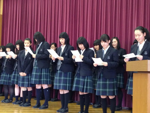 桜の聖母学院中学校・高校の制服写真画像まとめ・レビュー口コミ評判・生徒の着こなし・夏服冬服詳細情報