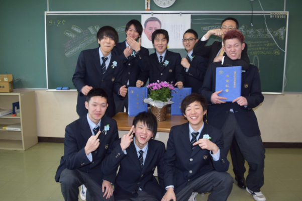 盛岡誠桜高校の制服写真画像まとめ・レビュー口コミ評判・生徒の着こなし・夏服冬服詳細情報