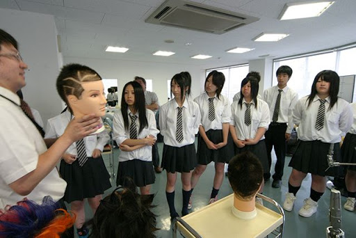 青森県立尾上総合高校の制服写真画像まとめ・レビュー口コミ評判・生徒の着こなし・夏服冬服詳細情報│全国中高制服グラム-全国47都道府県の中学校高等学校制服 検索口コミ-