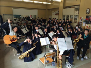 青森県立弘前南高校の制服写真画像まとめ・レビュー口コミ評判・生徒の着こなし・夏服冬服詳細情報