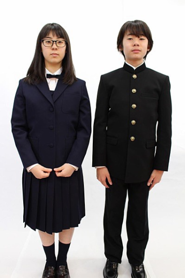 青森県立弘前高校の制服写真画像まとめ・レビュー口コミ評判・生徒の着こなし・夏服冬服詳細情報