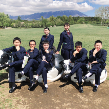 松風塾高校の制服写真画像まとめ・レビュー口コミ評判・生徒の着こなし・夏服冬服詳細情報