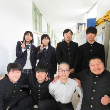 Hokkaido Sobetsu High School Uniform Foto Samenvatting/Beoordeling Mond-tot-mondreclame/Studentenkleding/Zomerwinterkleding Gedetailleerde informatie