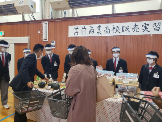 北海道苫前商業高校の制服写真画像まとめ・レビュー口コミ評判・生徒の着こなし・夏服冬服詳細情報│全国中高制服グラム全国47都道府県の中学校高等