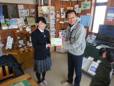 北海道白糠高校の制服写真画像まとめ・レビュー口コミ評判・生徒の着こなし・夏服冬服詳細情報