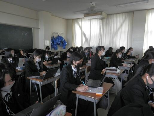 群馬県立太田女子高校の制服写真画像まとめ・レビュー口コミ評判・生徒の着こなし・夏服冬服詳細情報
