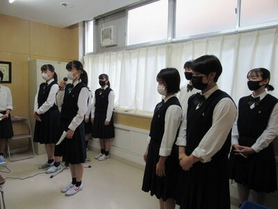 群馬県立渋川女子高校の制服写真画像まとめ・レビュー口コミ評判・生徒の着こなし・夏服冬服詳細情報│全国中高制服グラム全国47都道府県の中学校