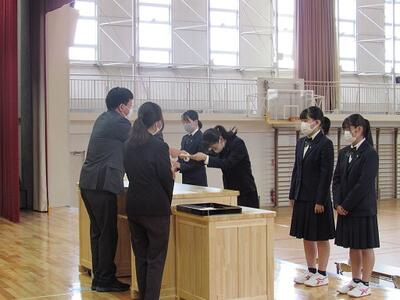群馬県立渋川女子高校の制服写真画像まとめ・レビュー口コミ評判・生徒の着こなし・夏服冬服詳細情報│全国中高制服グラム全国47都道府県の中学校