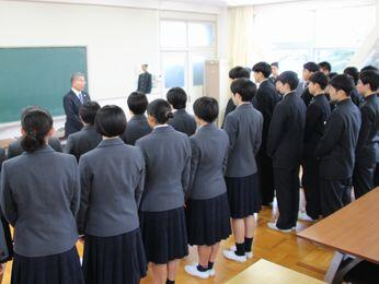 群馬県立富岡高校の制服写真画像まとめ レビュー口コミ評判 生徒の着こなし 夏服冬服詳細情報 全国中高制服グラム 全国47都道府県の中学校高等学校 制服検索口コミ