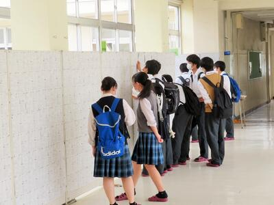 埼玉県立寄居城北高校の制服写真画像まとめ・レビュー口コミ評判・生徒の着こなし・夏服冬服詳細情報