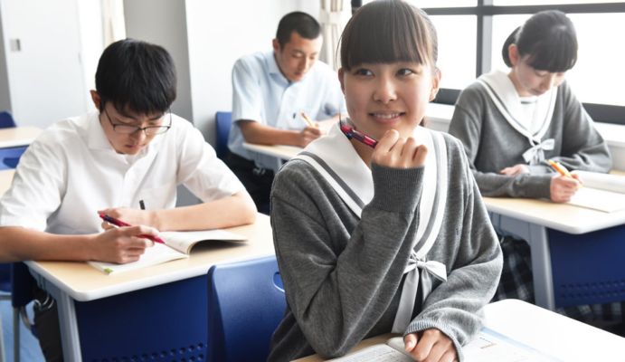 浦和麗明高校の制服写真画像まとめ・レビュー口コミ評判・生徒の着こなし・夏服冬服詳細情報