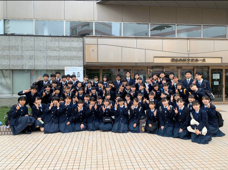 北海道帯広柏葉高校の制服写真画像まとめ レビュー口コミ評判 生徒の着こなし 夏服冬服詳細情報 全国中高制服グラム 全国47都道府県の中学校高等学校 制服検索口コミ