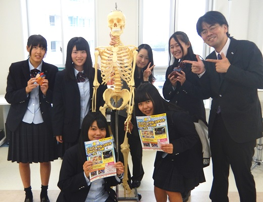 愛知県立吉良高校の制服写真画像まとめ・レビュー口コミ評判・生徒の着こなし・夏服冬服詳細情報