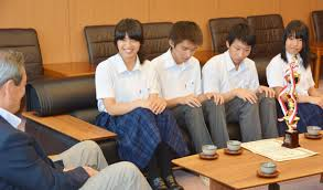 愛知県立瀬戸工科高校の制服写真画像まとめ・レビュー口コミ評判・生徒の着こなし・夏服冬服詳細情報（旧愛知県立瀬戸窯業高等学校）