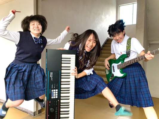 愛知県立瀬戸工科高校の制服写真画像まとめ・レビュー口コミ評判・生徒の着こなし・夏服冬服詳細情報（旧愛知県立瀬戸窯業高等学校）