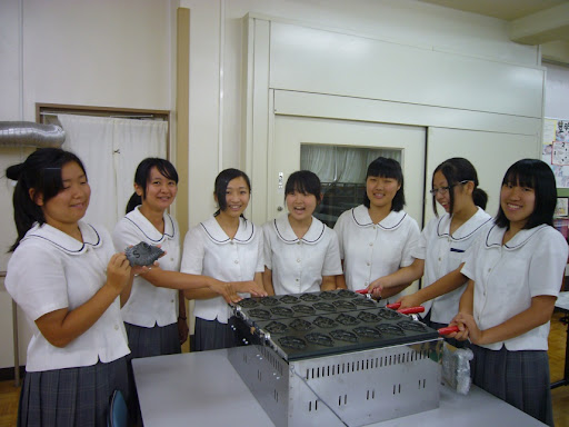愛知県立高浜高校の制服写真画像まとめ・レビュー口コミ評判・生徒の着こなし・夏服冬服詳細情報│全国中高制服グラム全国47都道府県の中学校高等