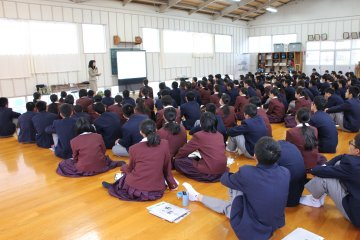 出水市立出水商業高校の制服写真画像まとめ・レビュー口コミ評判・生徒の着こなし・夏服冬服詳細情報