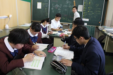 出水市立出水商業高校の制服写真画像まとめ・レビュー口コミ評判・生徒の着こなし・夏服冬服詳細情報