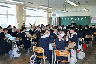 霧島市立国分中央高校の制服写真画像まとめ・レビュー口コミ評判・生徒の着こなし・夏服冬服詳細情報