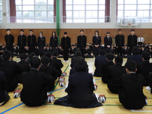 鹿児島県立隼人工業高校の制服写真画像まとめ・レビュー口コミ評判・生徒の着こなし・夏服冬服詳細情報