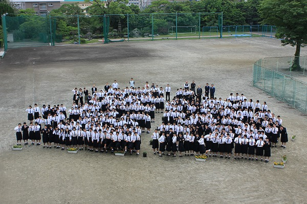 鹿児島市立鹿児島女子高校の制服写真画像まとめ・レビュー口コミ評判・生徒の着こなし・夏服冬服詳細情報
