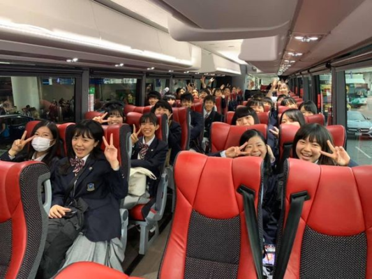鹿児島城西高校の制服写真画像まとめ・レビュー口コミ評判・生徒の着こなし・夏服冬服詳細情報