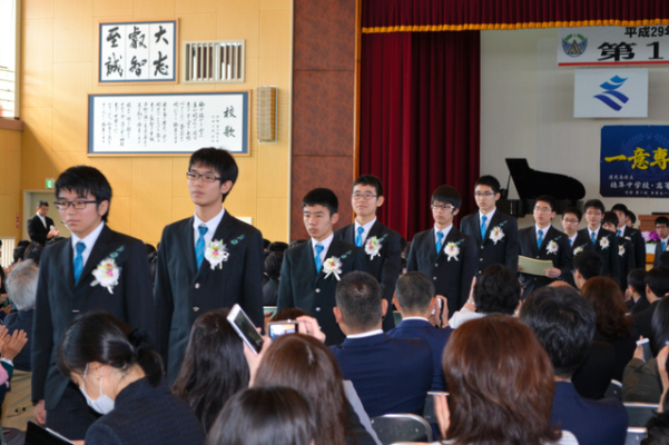 鹿児島県立楠隼中学校・高校の制服写真画像まとめ・レビュー口コミ評判・生徒の着こなし・夏服冬服詳細情報