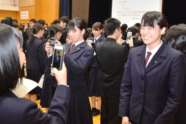 鳥取県立鳥取商業高校の制服写真画像まとめ・レビュー口コミ評判・生徒の着こなし・夏服冬服詳細情報