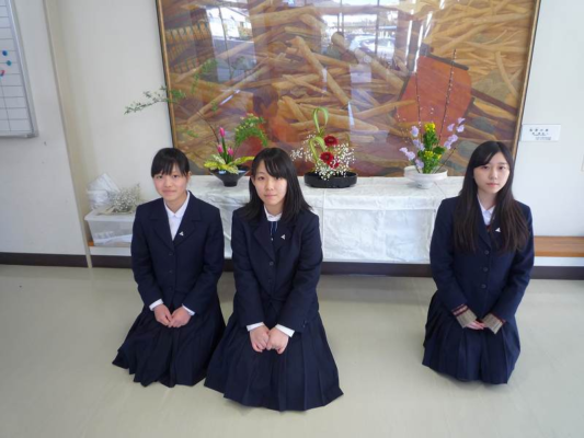 鳥取県立倉吉西高校の制服写真画像まとめ・レビュー口コミ評判・生徒の着こなし・夏服冬服詳細情報