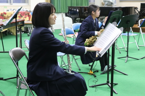 島根県立隠岐高校の制服写真画像まとめ・レビュー口コミ評判・生徒の着こなし・夏服冬服詳細情報