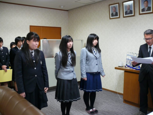 【2016新制服】進徳女子高校の制服写真画像まとめ・レビュー口コミ評判・生徒の着こなし・夏服冬服詳細情報