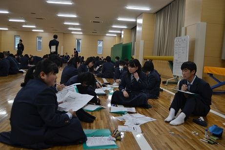 広島国際学院中学校・高校の制服写真画像まとめ・レビュー口コミ評判・生徒の着こなし・夏服冬服詳細情報