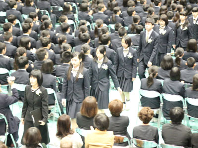 広島県立呉商業高校の制服写真画像まとめ・レビュー口コミ評判・生徒の着こなし・夏服冬服詳細情報