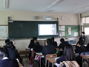 広島県立尾道商業高校の制服写真画像まとめ・レビュー口コミ評判・生徒の着こなし・夏服冬服詳細情報