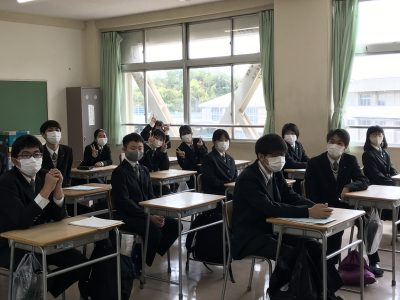 銀河学院中学校・高校の制服写真画像まとめ・レビュー口コミ評判・生徒の着こなし・夏服冬服詳細情報