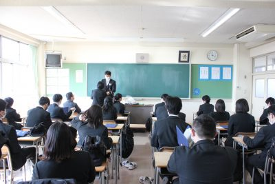 銀河学院中学校・高校の制服写真画像まとめ・レビュー口コミ評判・生徒の着こなし・夏服冬服詳細情報