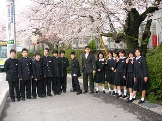 尾道中学校・高校の制服写真画像まとめ・レビュー口コミ評判・生徒の着こなし・夏服冬服詳細情報