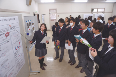 川崎医科大学附属高校の制服写真画像まとめ・レビュー口コミ評判・生徒の着こなし・夏服冬服詳細情報