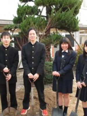 【2008閉校】岡山県立精研高校の制服写真画像まとめ・レビュー口コミ評判・生徒の着こなし・夏服冬服詳細情報