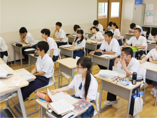 岡山白陵中学校・高校の制服写真画像まとめ・レビュー口コミ評判・生徒の着こなし・夏服冬服詳細情報
